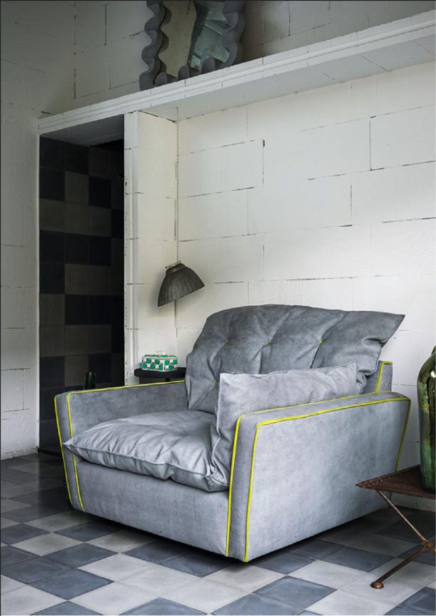 LEISURE CHAIR LIVING ROOM